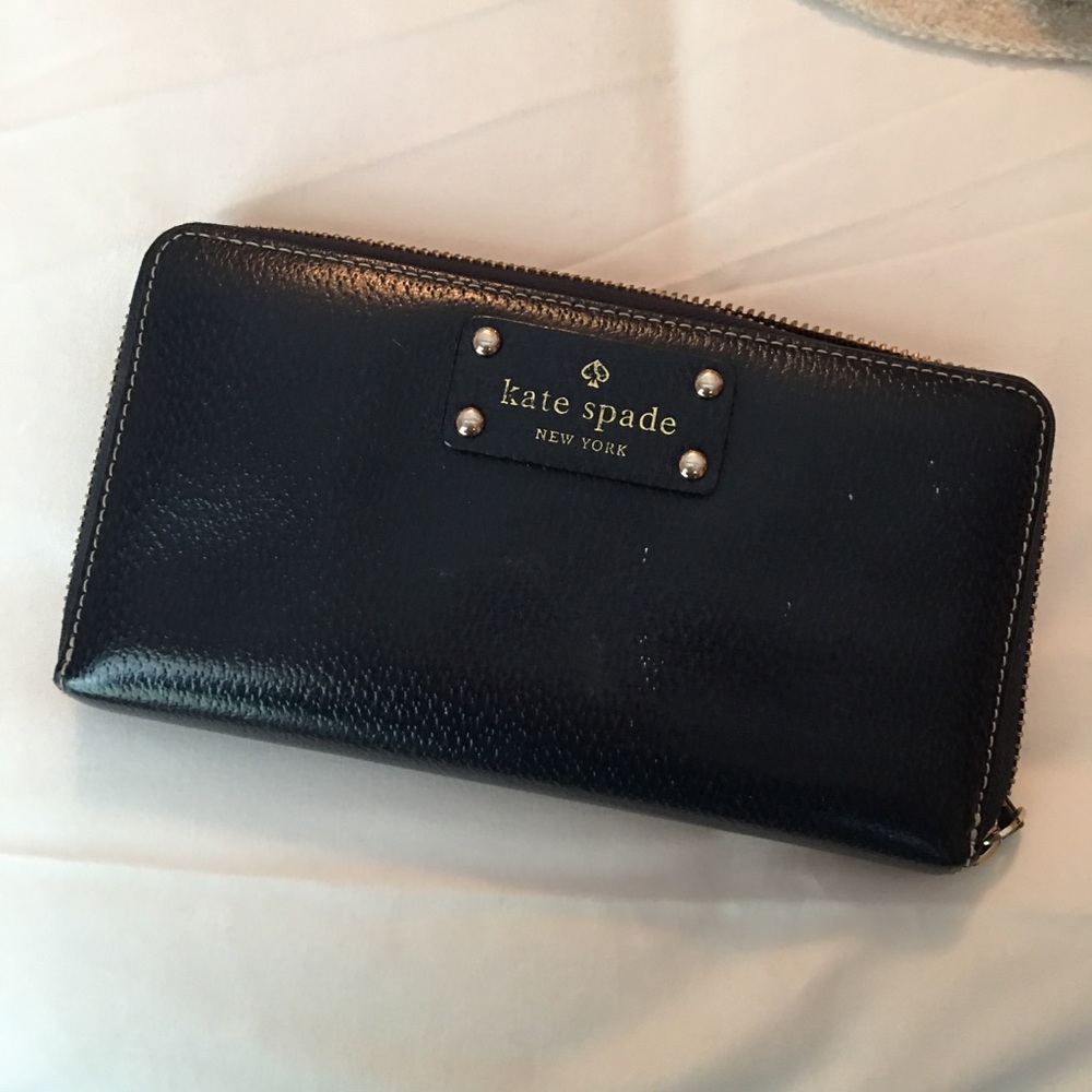 Navy Kate Spade Zip Wallet